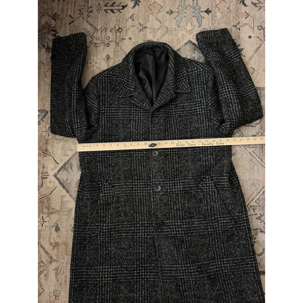 J.Crew Thompson Coat Mens 44 Gray Black Plaid Wool Blend Tweed Overcoat Lined